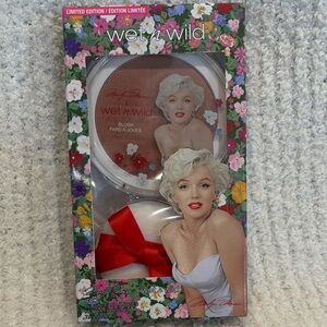 Limited Edition Wet n Wild Marlyn Monroe Blush Icon- Vegan & Cruelty Free